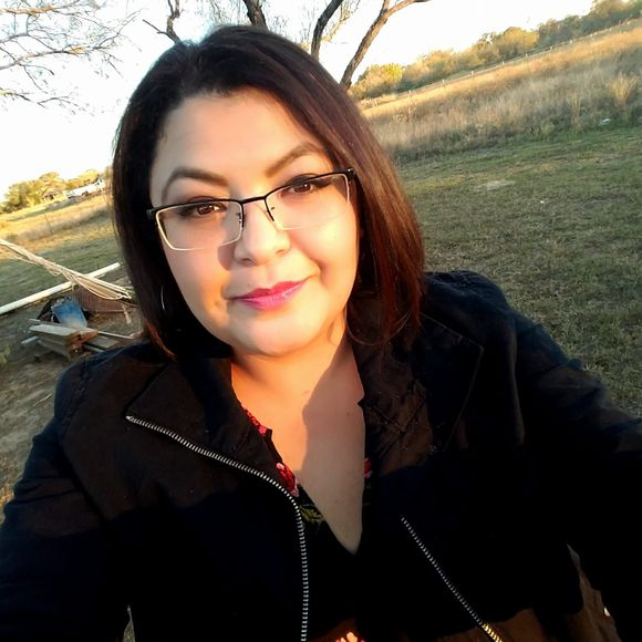 Meet your Posher, Bianca - Picture 1 of 1